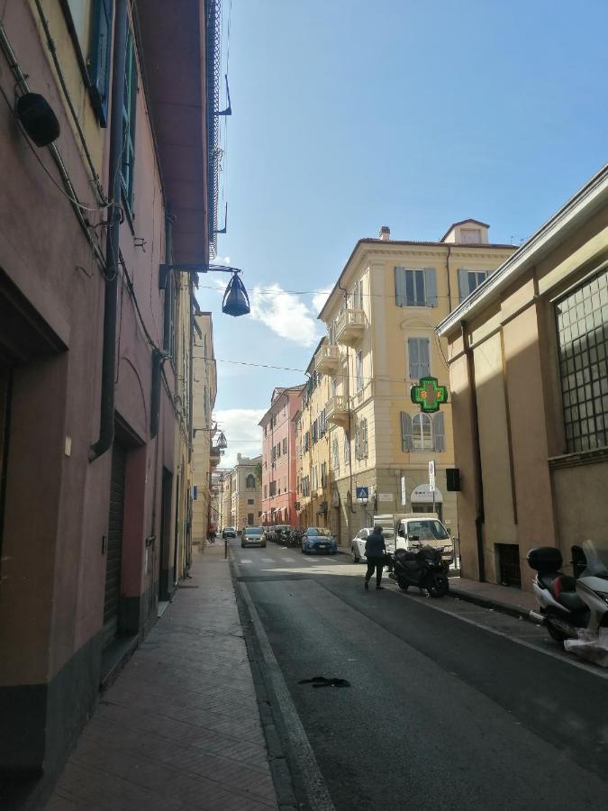 Apartamento Casa Nives Imperia Exterior foto