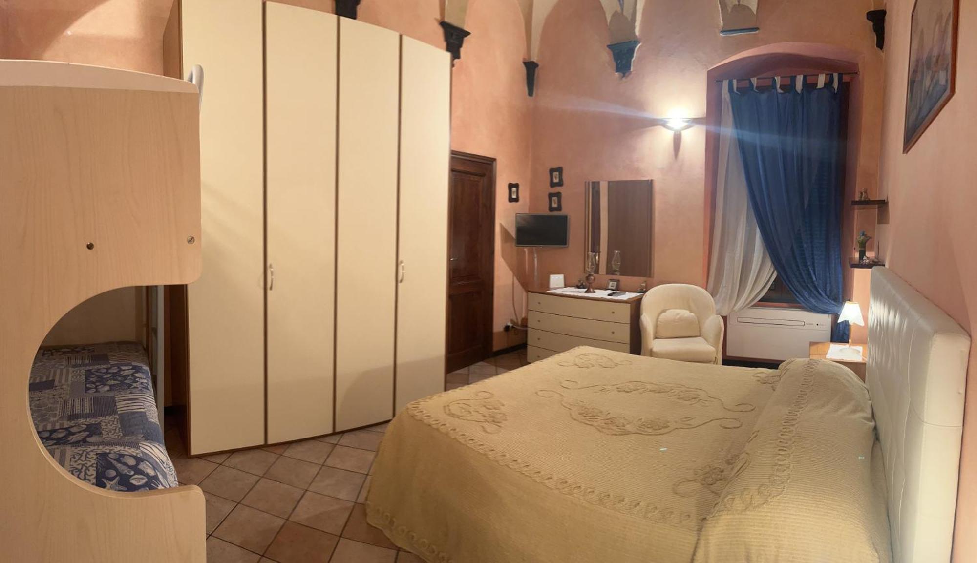 Apartamento Casa Nives Imperia Exterior foto
